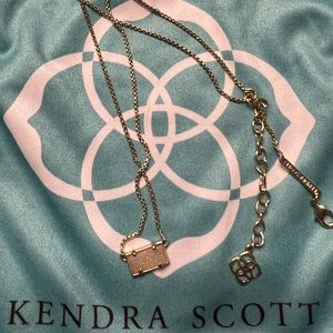 Kendra Scott pendant